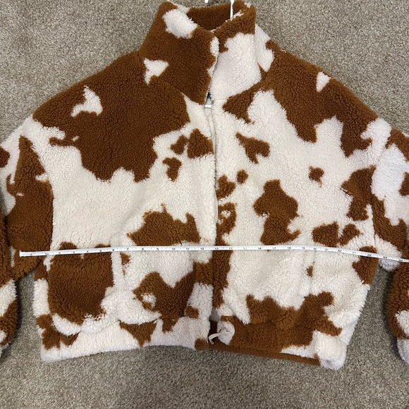 Urban Outfitters Brown Cow Print Jacket - Picture 5 of 6